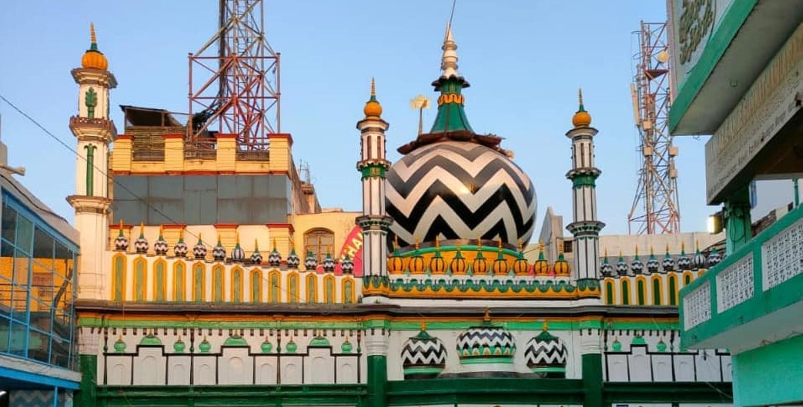 Mathura to Bareilly Taxi Service